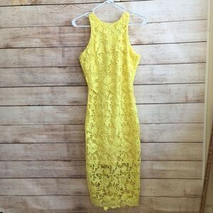 ‎ALEXIA ADMOR RAQUEL LACE MIDI DRESS IN YELLOW